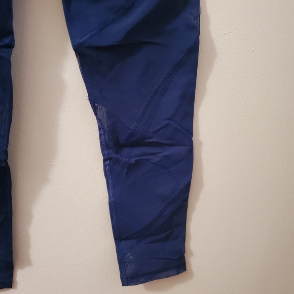 Victoria's Secret VSX Sport | Blue Knockout Tight Leggings - Picture 6 of 7